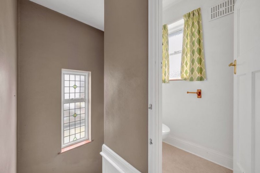 Images for Magpie Hall Lane, Bromley